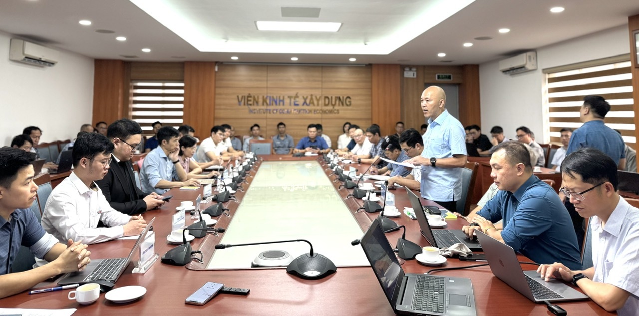 Vilai Viet joined the BIM training session at the Institute of Construction Economics.